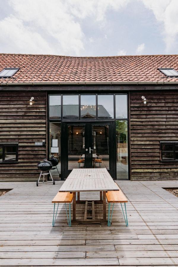 Creeksea Place Barns Burnham-on-Crouch Exterior foto